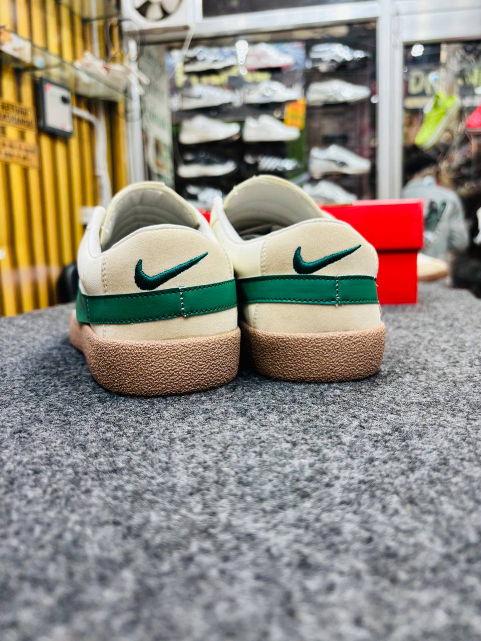 Blazer Low Top