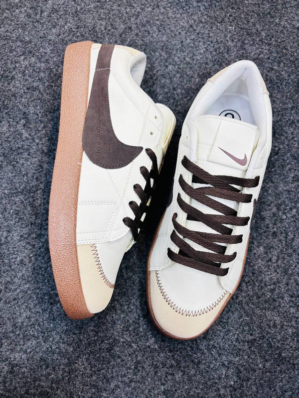 Blazer Low Top