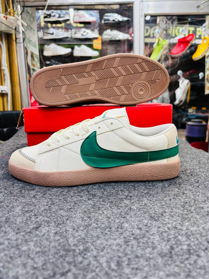 Blazer Low Top