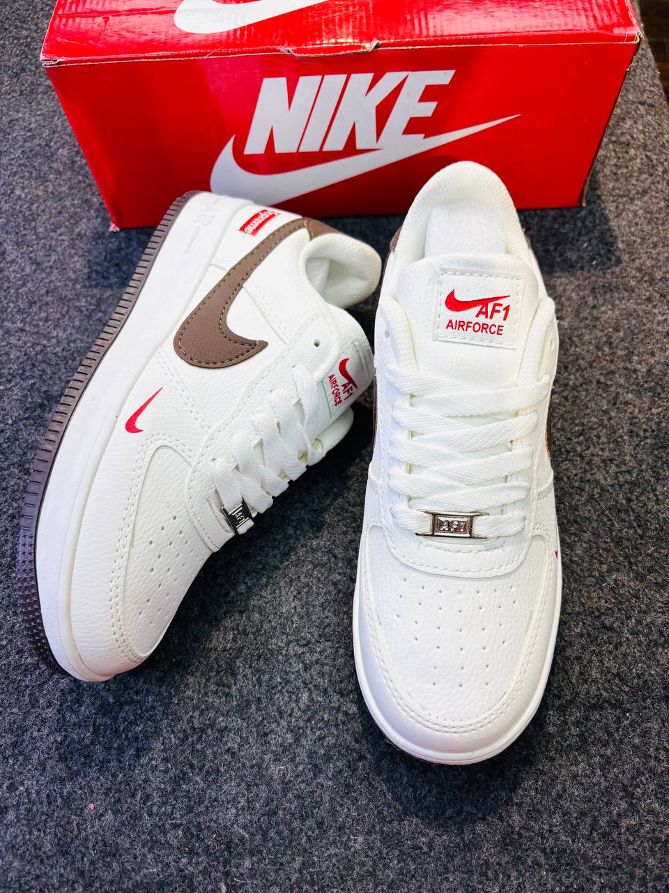 AF1